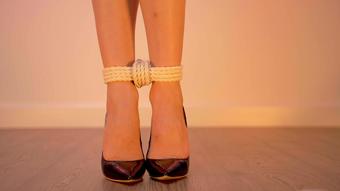 The Classic Bondage Story (MissEllieMouse)