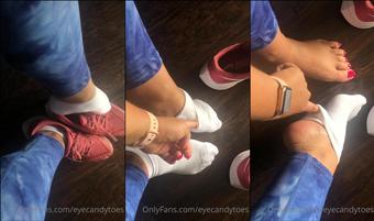 eyecandytoes 07 06 2021 2130273744 Super smelly and sweaty socks and shoes removal after an intense workout (eyecandytoes)