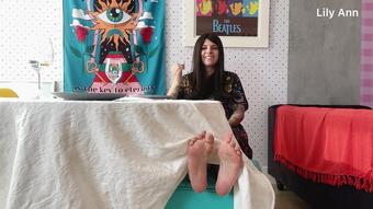 Date Has A Foot Fetish Joi (Lily Ann X)