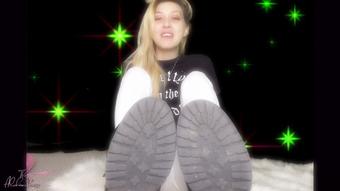 Pay for my dirty boots (AllforLucky)