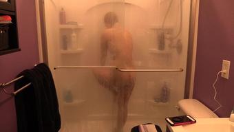 57 Voyuer Shower (Heatherbby)