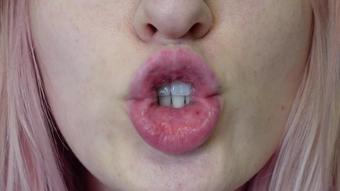 German Lip Fetish Square Lips (Sofie Skye)