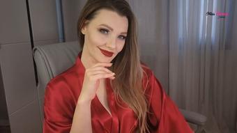 Femdom addict, femdom goon (Honey Barefeet)