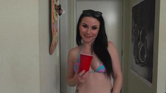 Veruca James Bust A Nut In The Party Slut (Veruca James)