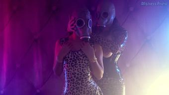 Latex and gasmask asmr lesbian fun (MistressPriest)