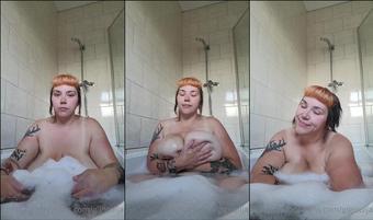 gigiouija 04 07 2022 2510610677 Scrub a dub dub sluts in the tub (gigiouija)