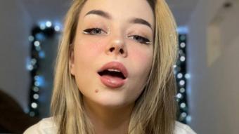 Black cock in the mouth of white girl - Jul 6, 2022 (MaddieSunn)