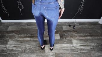 Wetting Skinny Jeans - Mar 15, 2021 (Liz Raw)