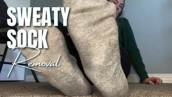 Sweaty Sock Removal (Goddess Ally Etana)