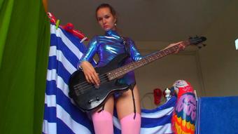 BASSIST Ballbusting Techniques (Goddess Vanessa)