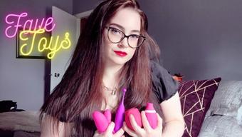Caityfoxx My Favorite Sex Toys (CaityFoxx)