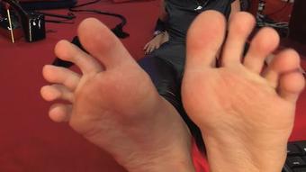 Mesmerizing feet, soles and toes - December 06, 2017 (Goddess Helen)