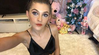 Humiliating your wife (RhiannonRyder1995)
