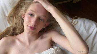 kwgirlx 23 05 2020 40556663 come lay in bed with me for some cuddles (kwgirlx)