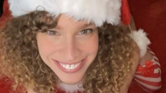 Santa’s cum slut gets whipped w/ belt - December 11, 2020 (VibeWithMommy)