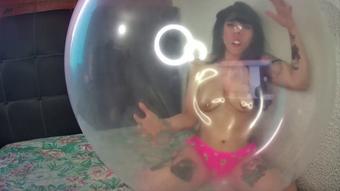 pretend 36 inch balloon against the wall - November 06, 2021 (SuicidePonk)