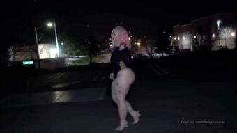 shadyshainarae 18 03 2020 183920791 Walking about (shadyshainy /)