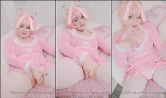foxycosplay 13 12 2020 1439399176 i shot this mina clip giving myself camel toe and stretching out my shimapan just for you (foxycosplay)