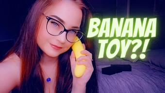 Caityfoxx Banana Toy Review (CaityFoxx)