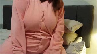 Bustybbwsteph Bbw Onesie Orgasm (BustyBBWSteph)