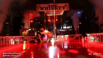 Maria Jade 2 Strippers Get Kinky On Stage (Maria Jade)