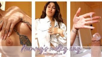Step-mommy milks your dick while you suck her tits (kristenwylde)