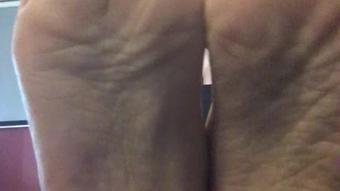 Painting my Toes - February 27, 2018 (LilyLanexxx)