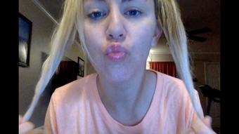 Brat Girl: Lipgloss (TABOOTHA_QUEENx)