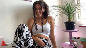 I don't fuck virgins (GoddessDri)