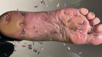 Giantess Smashes Her Subs (Pink Foxx)