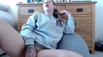 Big Fat Burps with my Pussy Out (SuzieLove212)