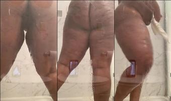 freakshowcrayola 11618428 2020 01 13 shower time (freakshowcrayola)