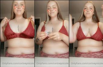 cortneynicole 350916139 2022 06 29 do you like this red set on me i have it in 2 other colors  (cortneynicole)