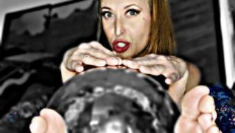 Queenmothersoles Fortune Teller Footnosis (QueenMotherSoles)
