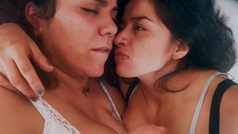 Lesbian Kiss With Cum (MiaTeen)