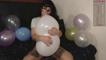 I SQUEEZE WHILE BLOWING THEM TO POP - April 21, 2023 (SuicidePonk)
