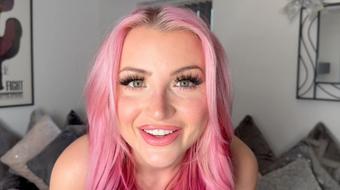 Mesmerised by me (CutieDaisyMay093)