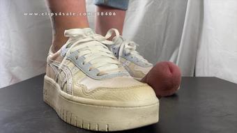 Tramplegirls Shoejobs and Cockcrush - Asics Japan Shoejob - An Experience With Sneakers - Slavecam - 4K (Tramplegirls Shoejobs and Cockcrush)