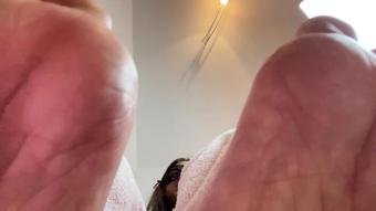 Meanasianwife - Smell My Feet Before I Go To Bed | Foot Domination Femdom POV (Meanasianwife)