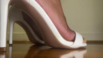 High Heel Toe Tapping (Pink Foxx)