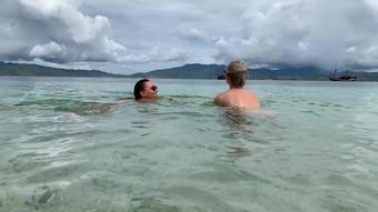 katyaclover 27 04 2020 249231960 Water with Me and Eva Elfie (katyaclover)