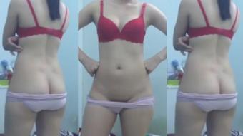 Girl show Ass & pussy (Diana9)