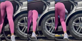 fitmamii 17 02 2022 2364626524 I'll get the car you get my trunk  (fitmamii)