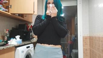 Loud honk blowing blowing my nose (YourSweetPoison)