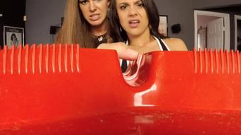 Ivy & Maria Treat You Like A Bug (Ginary)