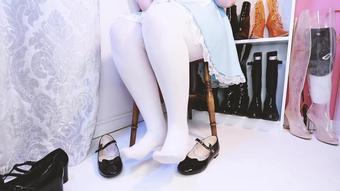 Alice Through The Shoe Closet (Shannon Heels)