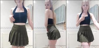 tallygreyxo 206544924 2021 10 05 feeling extra cute would you belive someone once accused me of being a tease  (tallygreyxo)