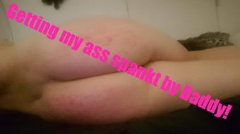 Spank me Daddy (Dreamcream626)
