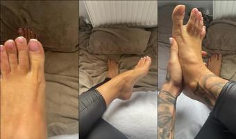 vblendell 17 03 2020 181700920 Morning my gorgeous foot lovers   I want you worshipping these soles to begin your day (vblendell)
