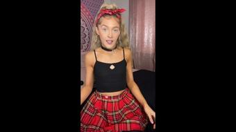 Horny LiL Goth Girl (RhiannonRyder1995)